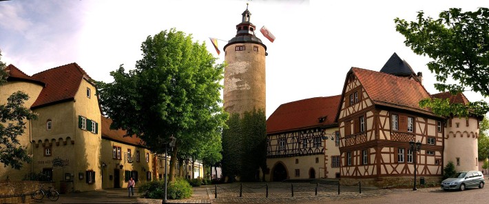 Kurmainzisches Schloss Tauberbischofsheim mit dem Türmersturm