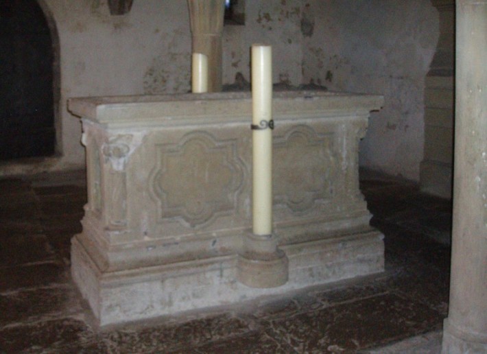 Sarkophag der Adelheid aus dem 13. Jahrhundert